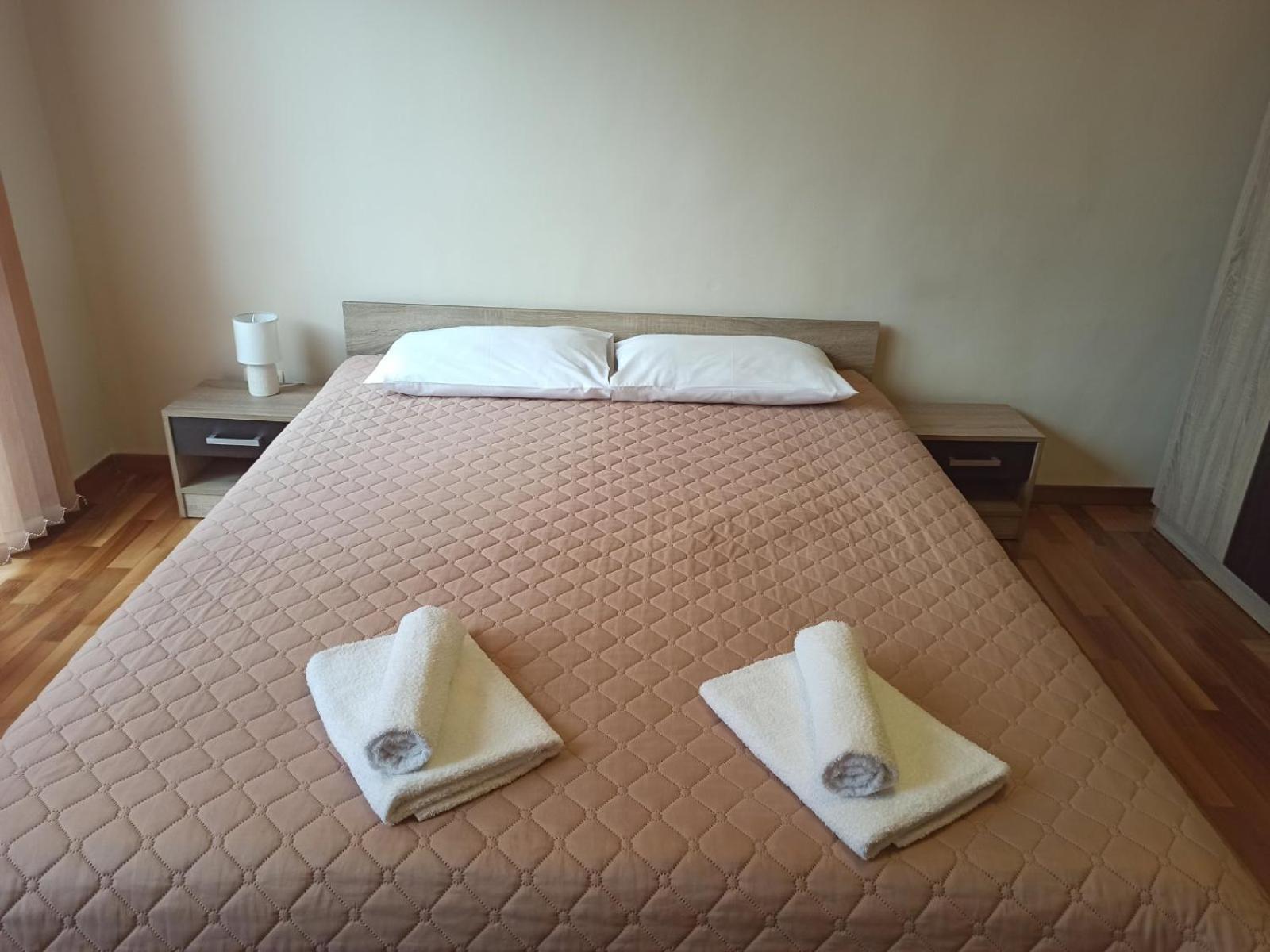 Statevi Guest Apartment เวลินกราด ภายนอก รูปภาพ